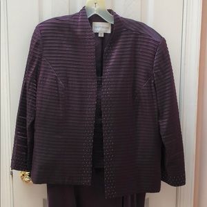 Davids Bridal Gown with Jacket Never Worn